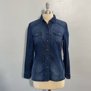 Esprit women’s Blue Denim button up shirt size 8